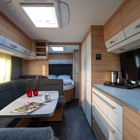 Gemuetliche Mit Top-ausstatung Und Vorzelt Im Heide * Bruggen (Viersen)